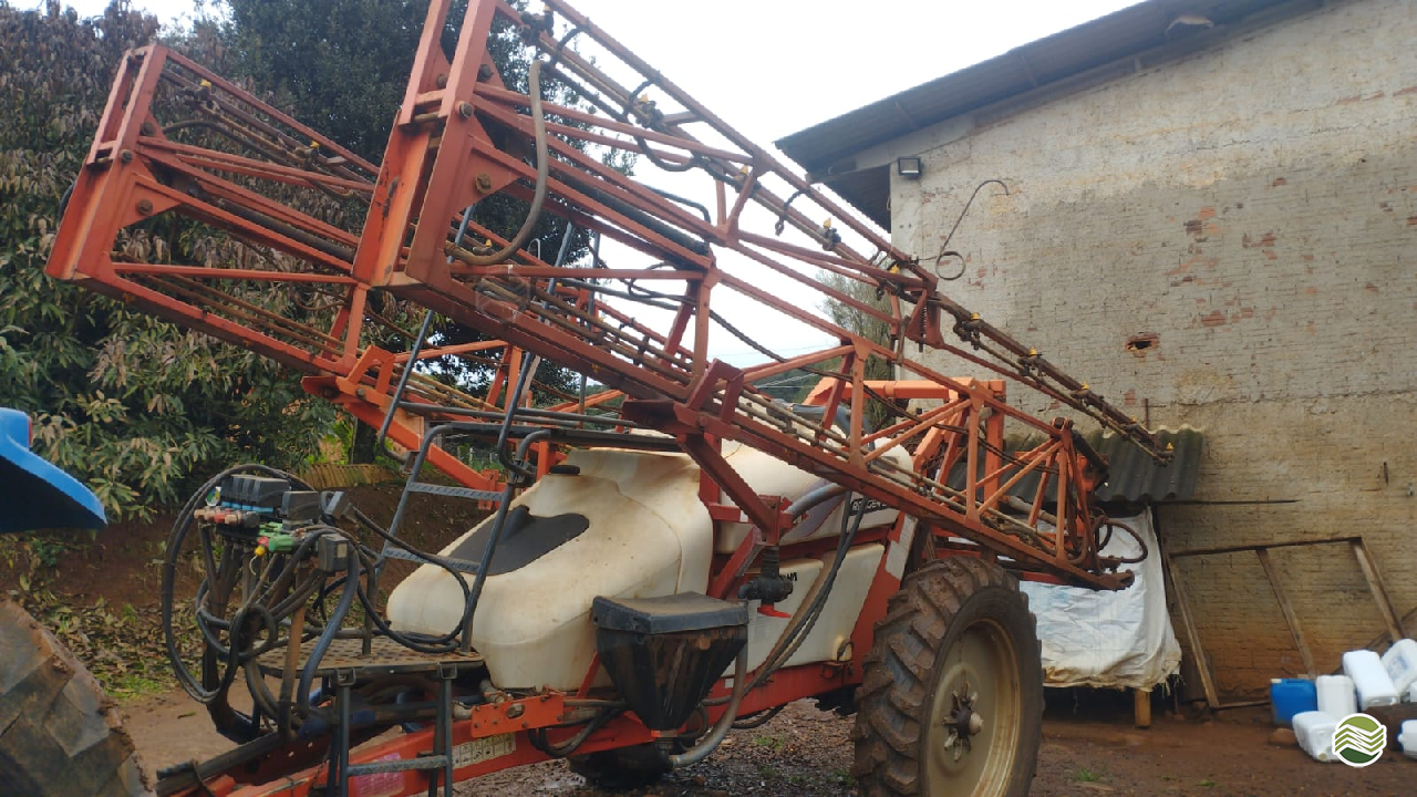 PULVERIZADOR KUHN RANGER 2000 Arrasto Pessette Máquinas Agrícolas CHOPINZINHO PARANÁ PR